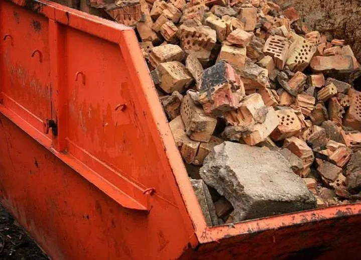 Вывоз мусора в Мытищах контейнерами 8 -27 куб